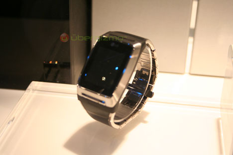 lg-watch-phone-468 lg-watch-phone-468