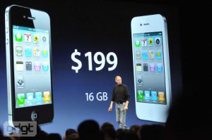 apple wwdc10 751 1 300x199 iPhone 4